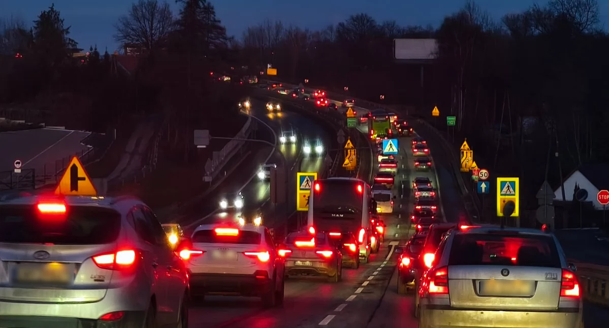 Transport, Sprawdziliście wjedziecie samochodem Krakowa Strefa Czystego Transportu działa naruszenie przepisów grozi grzywny - zdjęcie, fotografia