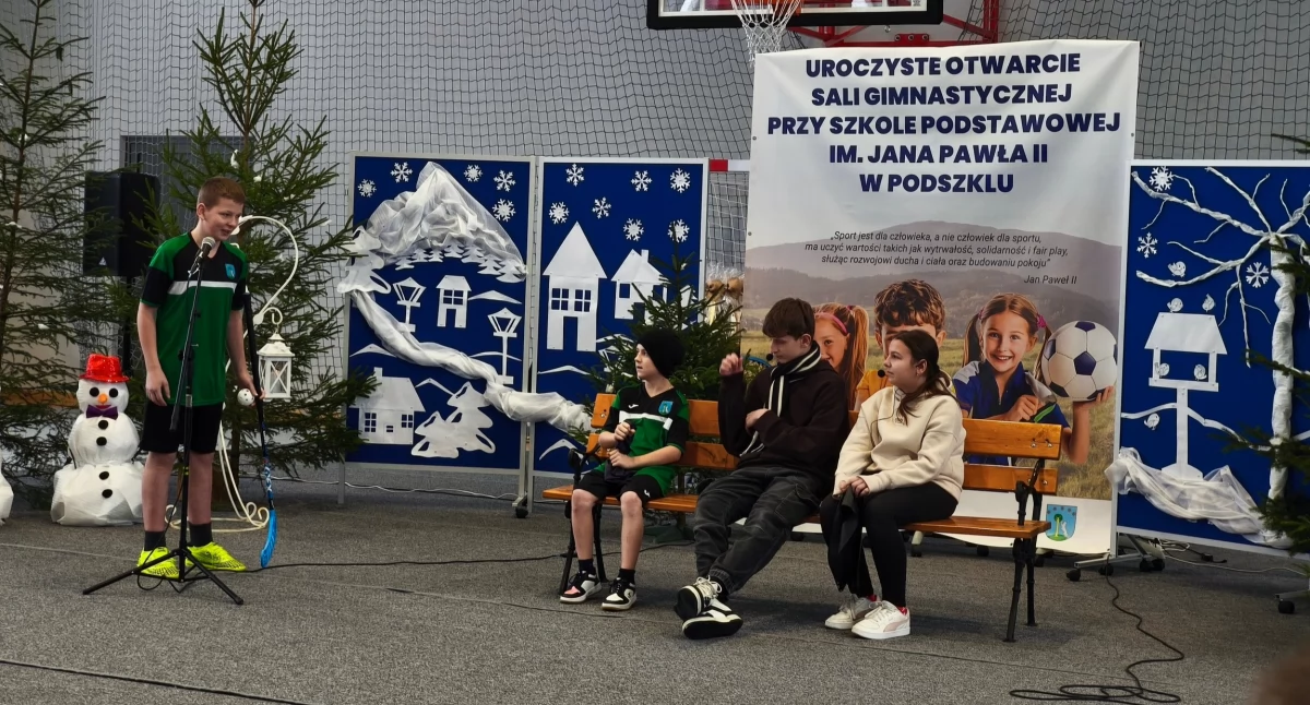 Edukacja, gimnastyczna Podszklu oficjalnie otwarta - zdjęcie, fotografia