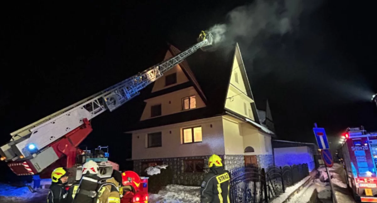 Zagrożenia miejscowe, Pożar sadzy przewodzie kominowym Białym Dunajcu - zdjęcie, fotografia
