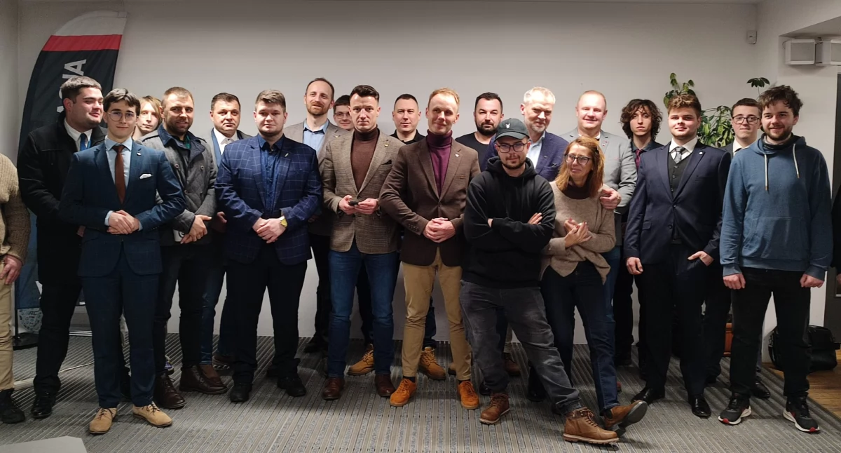 Polityka, Spotkanie sympatyków Konfederacji posłem Ryszardem Wilkiem Nowym Targu - zdjęcie, fotografia