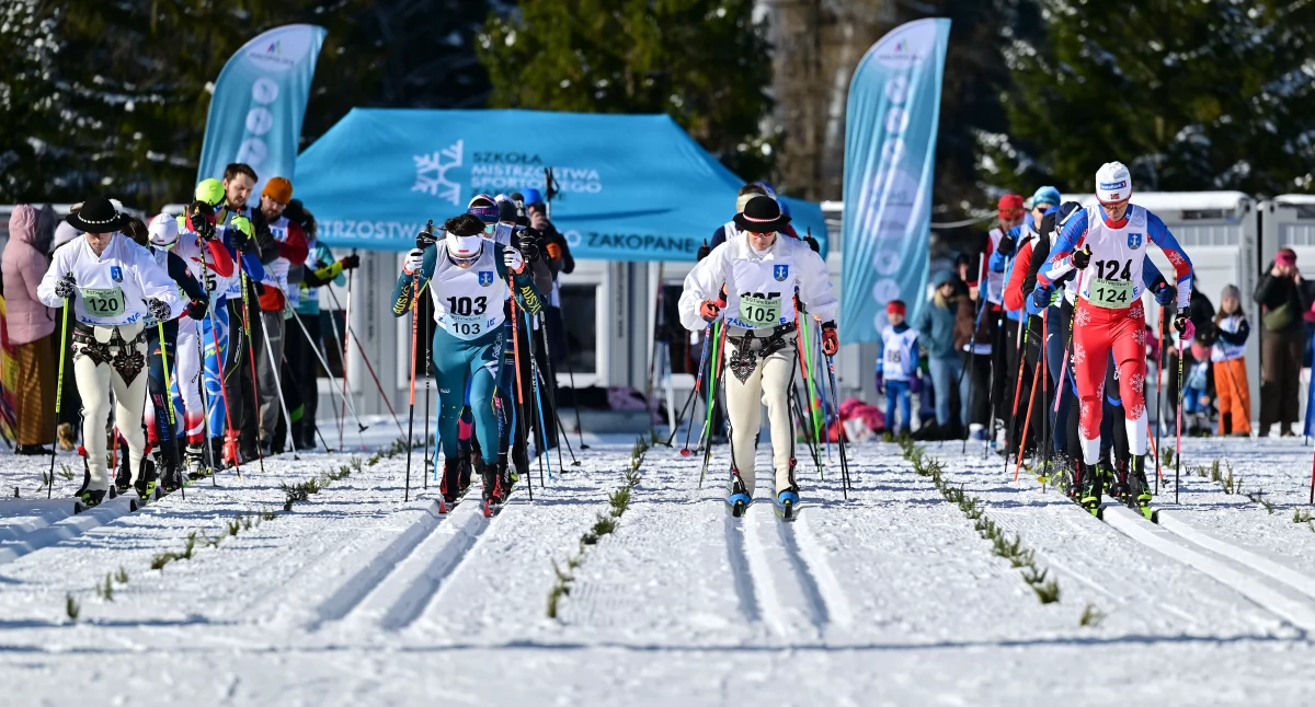 Biegi narciarskie, Gąsieniców  nowa otwarta formuła świetna frekwencja - zdjęcie, fotografia