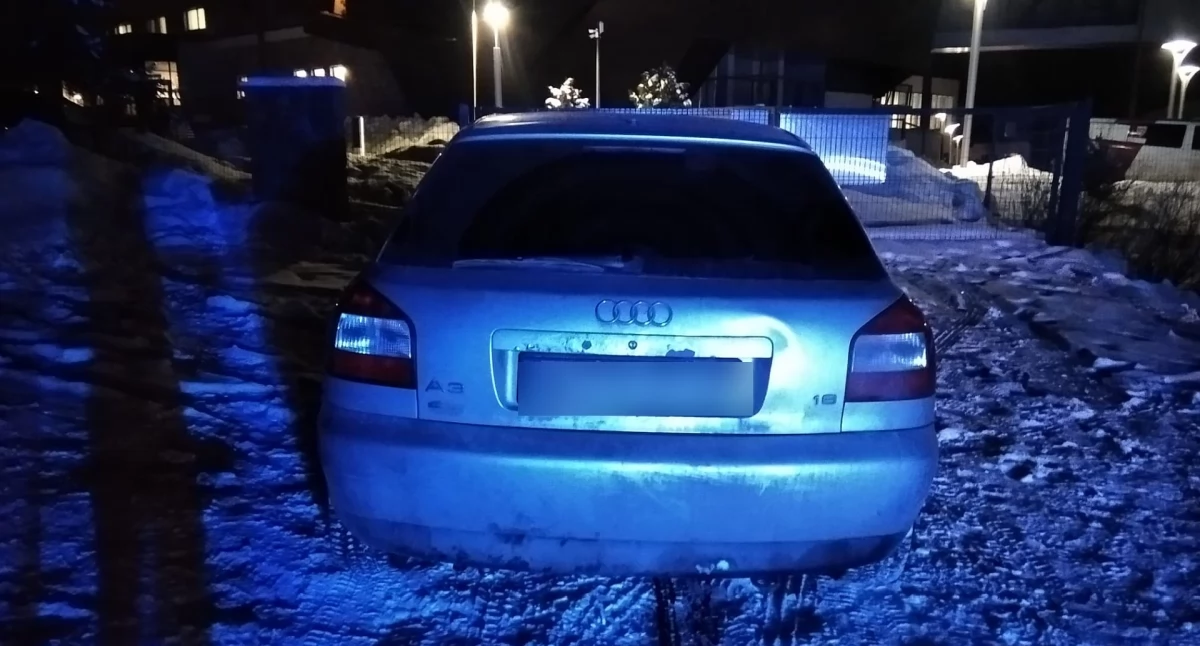 Zatrzymania, Nocny pościg Zakopanem pijany kierowca próbował uciec policji - zdjęcie, fotografia