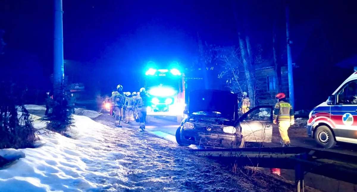 Wypadki, Stracił panowanie pojazdem osoby trafiły szpitala - zdjęcie, fotografia