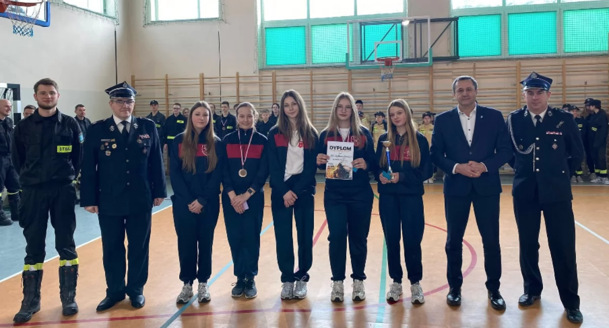 Straż Pożarna, Halowe Młodzieżowe Zawody Sportowo Pożarnicze Podsarniu - zdjęcie, fotografia