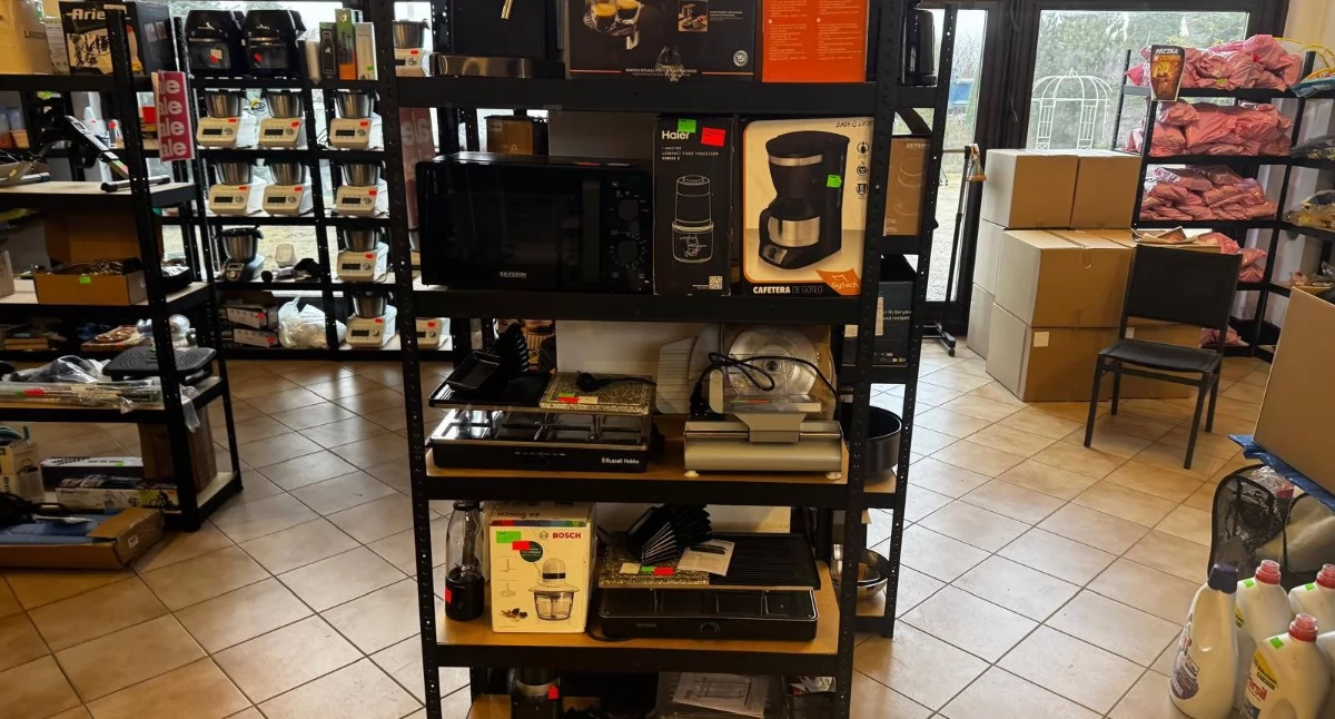 Polecamy, Outlet Cośniecoś Czarnym Dunajcu zaprasza wyprzedaż Sklep czynny także niedzielę - zdjęcie, fotografia