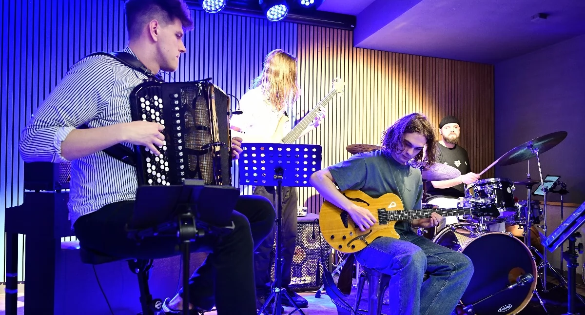 Koncerty, Wielkie emocje wysoki poziom scenie Wiosny Jazzowej - zdjęcie, fotografia