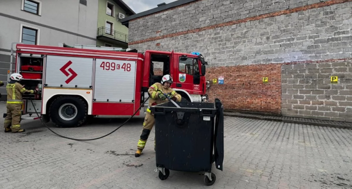 Pożary, Pożar parkingu Czarnym Dunajcu - zdjęcie, fotografia