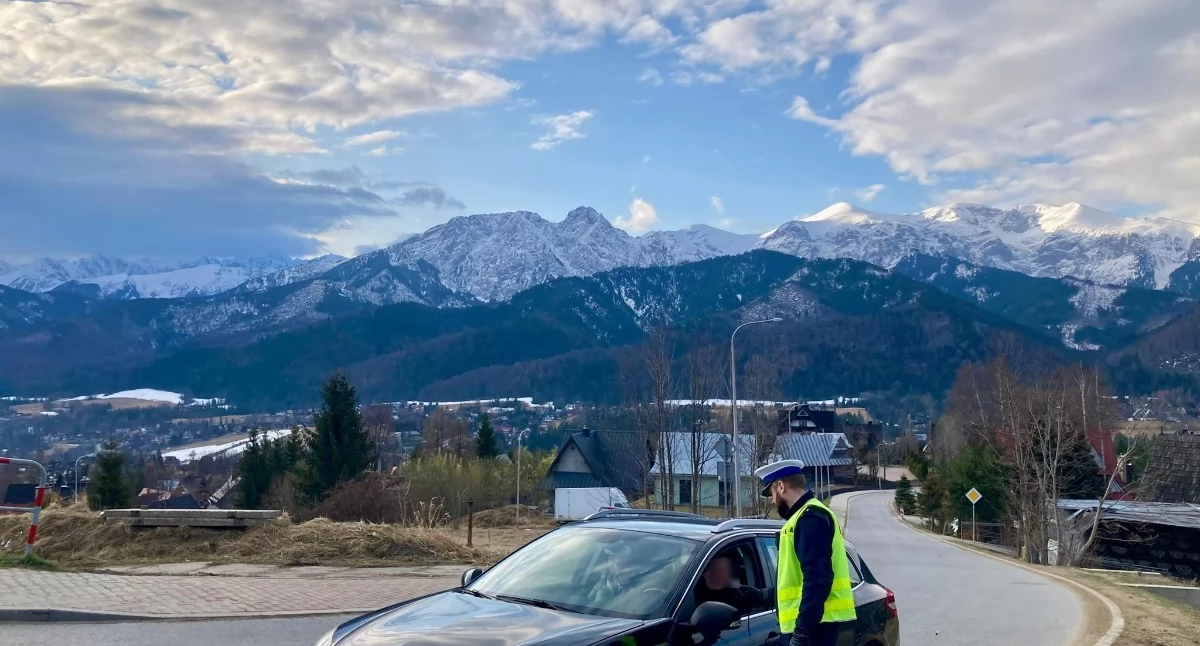 Policyjne, Policja skontrolowała kierowców powiecie tatrzańskim kilku prowadziło alkoholu - zdjęcie, fotografia