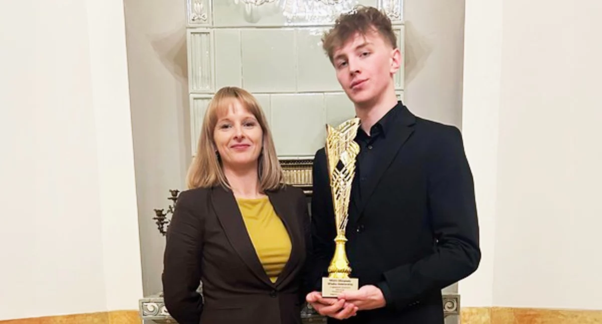 Edukacja, Norbert Nowak triumfuje prestiżowej Olimpiadzie Wiedzy Hotelarskiej Zespół Szkół Ekonomicznych Nowym Targu kolejnym sukcesem - zdjęcie, fotografia