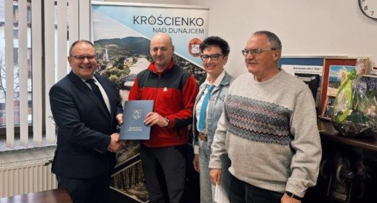 Turystyka, Dotacja remont zabytkowego budynku Krościenku Dunajcem - zdjęcie, fotografia