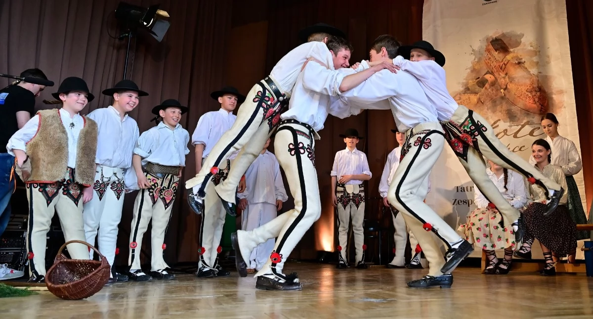 Folklor, Małe kierpce wielka energia Zakopiańskie święto folkloru - zdjęcie, fotografia