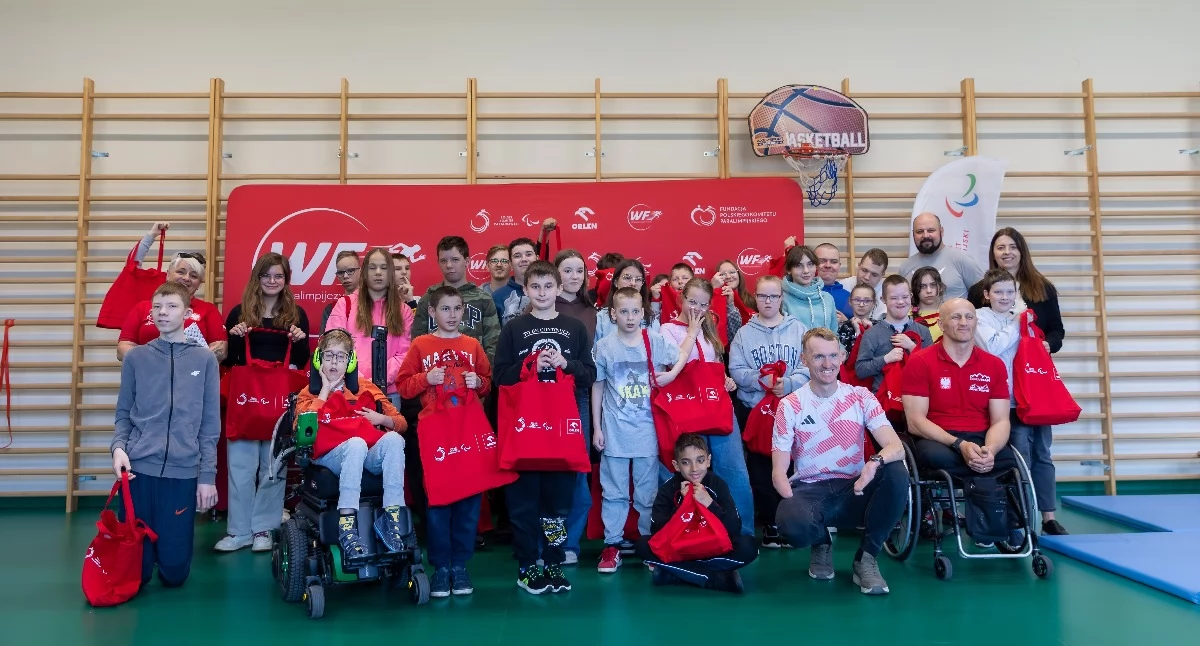 Inne sporty, Mistrzowie barier Paraolimpijczycy spotkali młodzieżą Nowym Targu - zdjęcie, fotografia