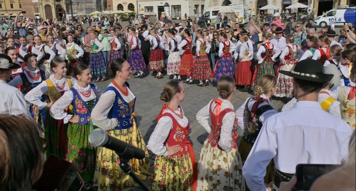 Kultura, Zakopane promuje Tatrami góralska muzyka regionalne smaki atrakcje centrum Krakowa - zdjęcie, fotografia