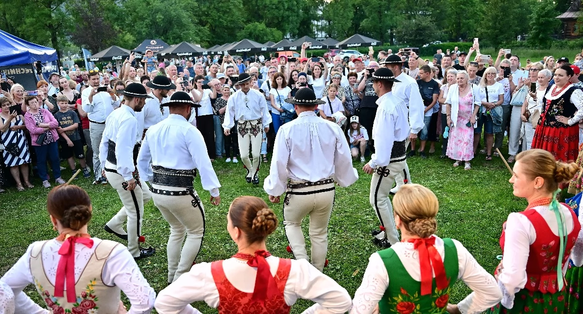 Festyny i pikniki, Udana Świętojańska Giewontem - zdjęcie, fotografia