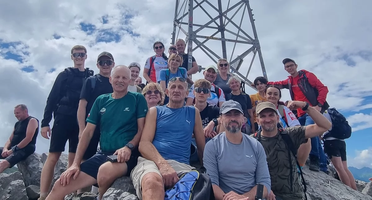 Rowery, Pielgrzymka rowerowa rozpoczęta niezmiennie wejścia Giewont - zdjęcie, fotografia