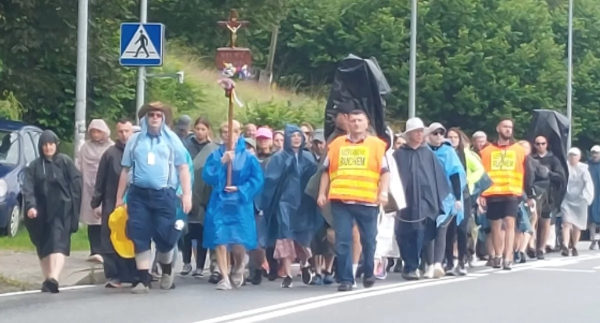 Religia, Rozpoczęła Piesza Pielgrzymka Góralska Jasną Górę - zdjęcie, fotografia