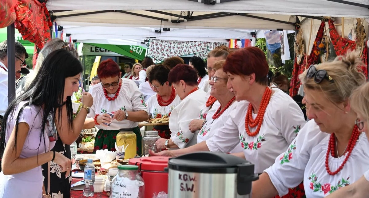 Kulinaria, Transgraniczny Festiwal Kulinarny „Smaki Pogranicza Polska Słowacja jednym stole” - zdjęcie, fotografia