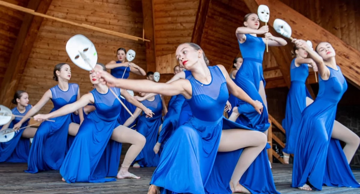 Występy, Collective „Perlyna” ponownie wystąpi Kościelisku przed publicznością pokaz podsumowujący międzynarodowy projekt - zdjęcie, fotografia