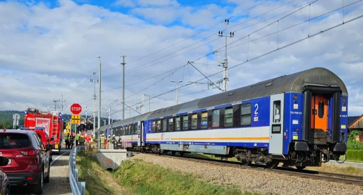 Wypadki, Tragiczny finał potrącenia przez pociąg Rabie Wyżnej żyje letni rowerzysta - zdjęcie, fotografia