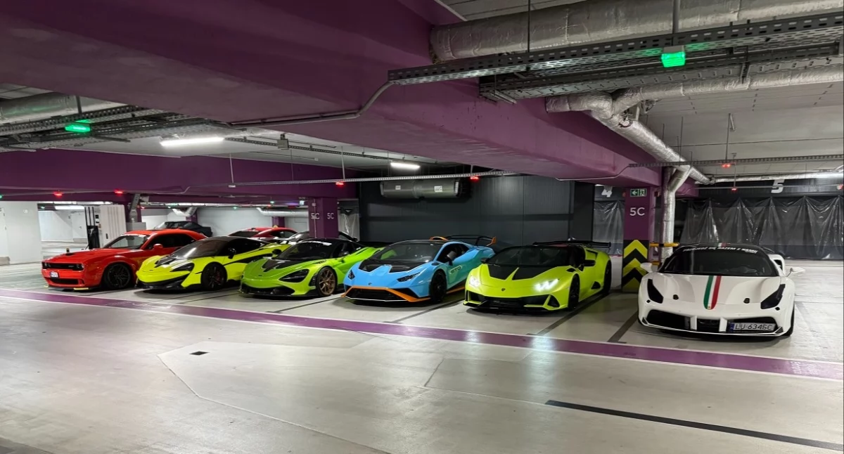 Festyny i pikniki, Supersamochody nowotarskim Rynku Lamborghini Ferrari McLaren przyjadą Nowego Targu motoryzacyjny piknik charytatywny - zdjęcie, fotografia