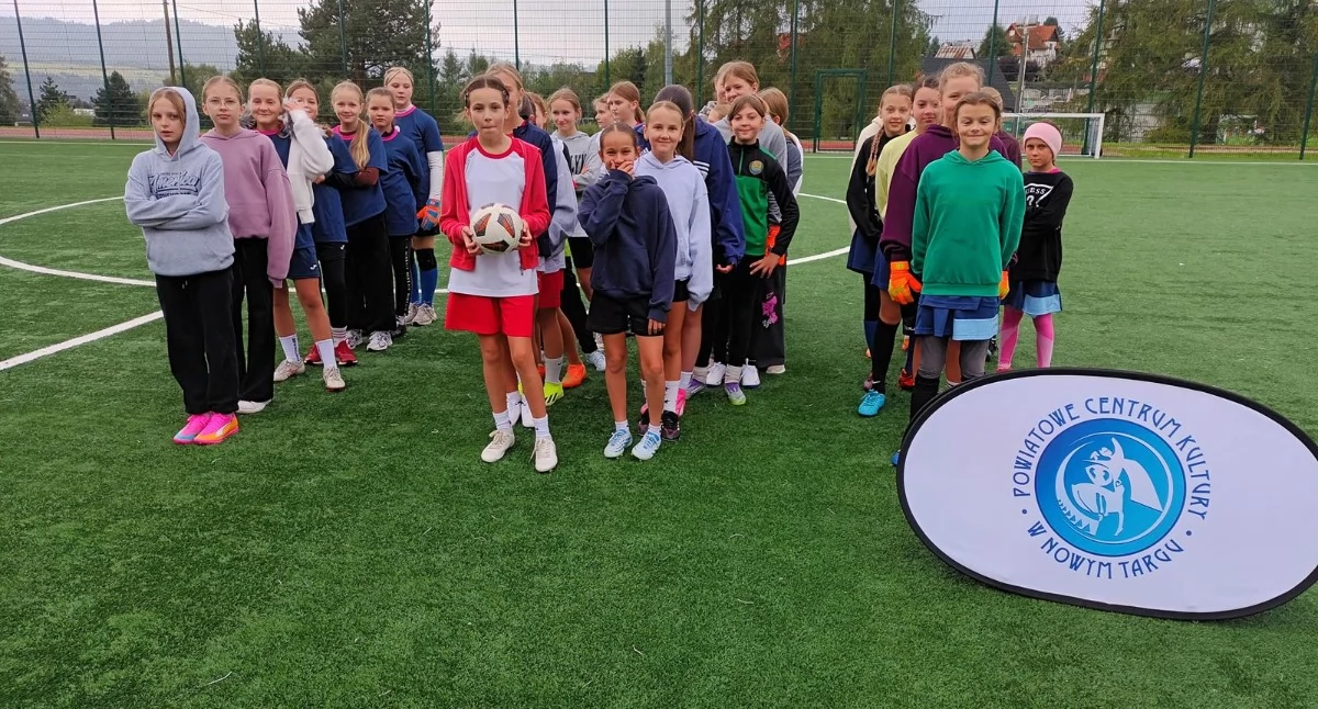 Sport szkolny, Frydman awansem Piłkarki najlepsze półfinałach powiatowych - zdjęcie, fotografia