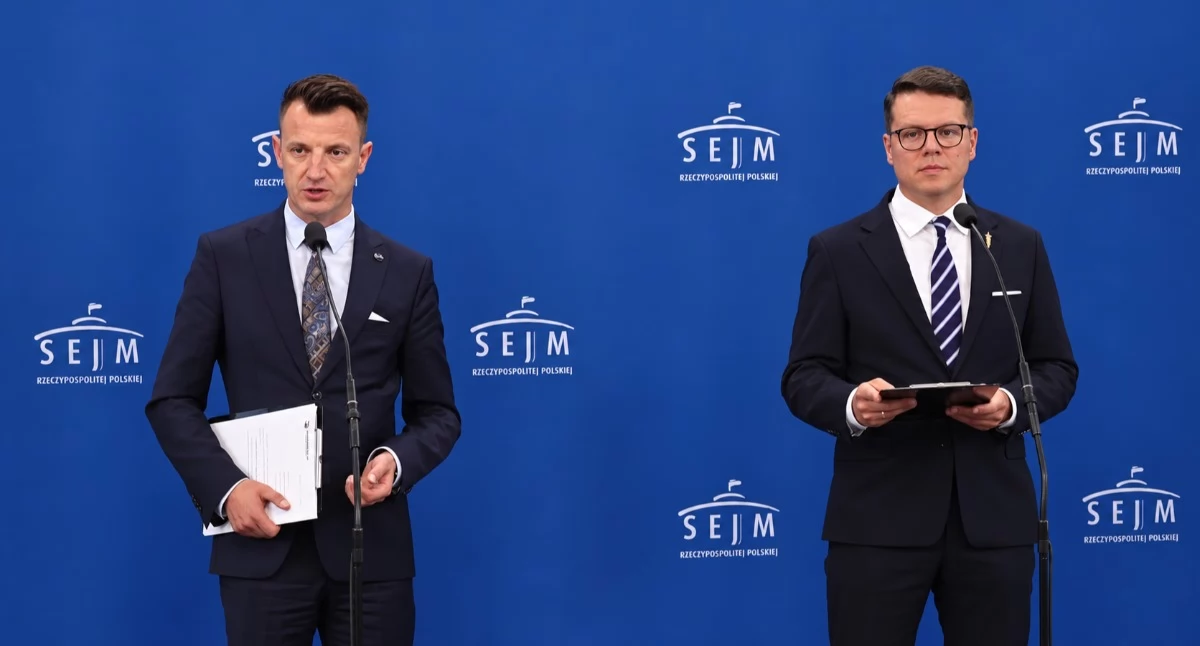Finanse, emerytura pracujących seniorów Poseł Ryszard składa projekt ustawy - zdjęcie, fotografia