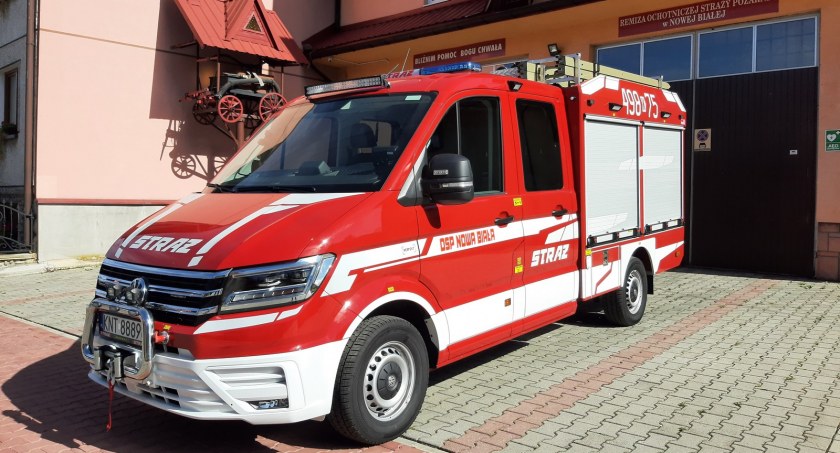 Zdjęcie nowego samochodu OSP Nowa Biała