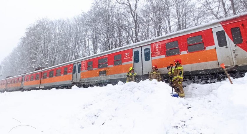 Ewakuacja pasażerów z pociągu / Fot. KP PSP Zakopane