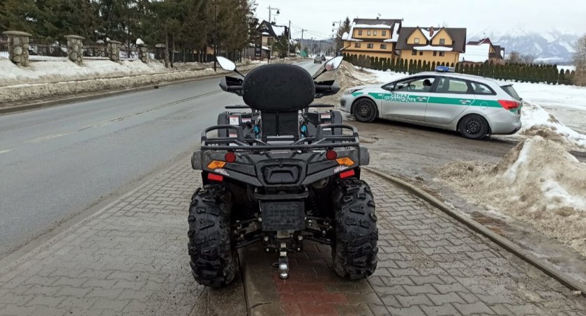 Kierowca miał 2,37 promila alkoholu / Fot. KO SG 