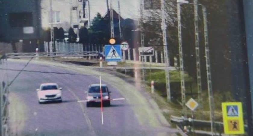 Wyprzedzał przed przejściem dla pieszych i przekroczył prędkość / Fot. KPP Nowy Targ