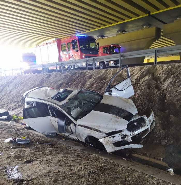 Zdjęcie wypadku na autostradzie A4 - fot. KPP Tarnów