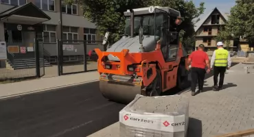 Nowy rok szkolny w Szkole Podstawowej nr 4 z odnowionym otoczeniem