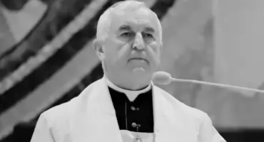 Uroczystości pogrzebowe bp. Jana Szkodonia w Krakowie na Wawelu i w Chyżnem