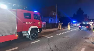 Zderzenie samochodów przy kościele w Podczerwonem - są poszkodowani