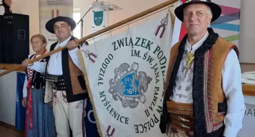 Poświęcenie sztandaru oddziału Związku Podhalan w Myślenicach
