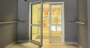 Zakończono remont wejścia od strony apteki w nowotarskim szpitalu