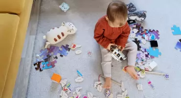 Czym dezynfekować zabawki, żeby nie zaszkodzić maluchowi?