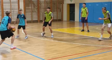 Szkolny turniej koszykówki 3x3 w Nowym Targu – SP 11 najlepsza na parkiecie