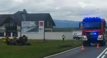 Dachowanie samochodu osobowego w Rogoźniku