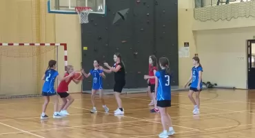 Igrzyska Dzieci w koszykówce 3x3 w Szkole Podstawowej nr 2 w Krościenku
