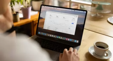 Jak wykorzystać pozycjonowanie AI do budowania przewagi konkurencyjnej online
