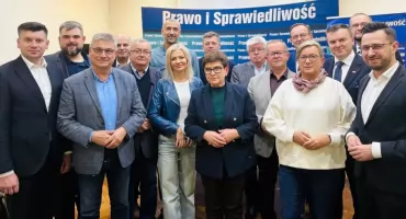 Beata Szydło ponownie na czele Małopolskiej Rady Regionalnej PiS
