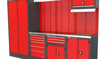 Organizacja narzędzi bez chaosu – jak tablice i zawieszki pomagają w utrzymaniu porządku