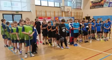 Powiatowe Igrzyska Dzieci w unihokeju - SP1 Nowy Targ najlepsza w powiecie