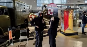 Młodzież mundurowa poznaje historię Krakowa w ramach nagrody za wolontariat