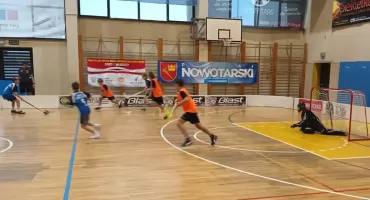 SP nr 1 z Nowego Targu Mistrzem Małopolski w unihokeju chłopców
