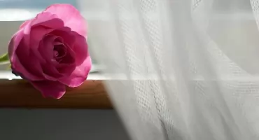 Pranie pościeli i firan w Krakowie – co musisz wiedzieć?