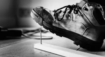 Jak dobrać obuwie ochronne, by zapewniło bezpieczeństwo i wygodę?