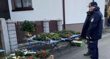 Kontrola sprzedaży choinek w Krościenku nad Dunajcem w ramach akcji Choinka 2025