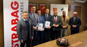 Podpisano umowę na rozbudowę drogi powiatowej w Zaskalu